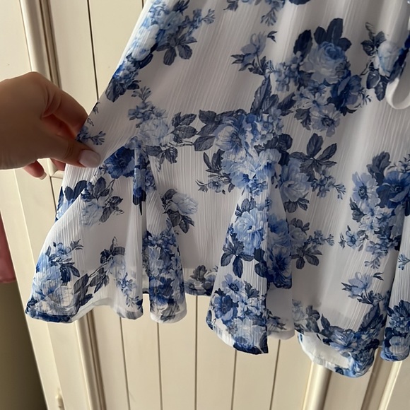 Blue & White Altar’d State Romper - Picture 3 of 7